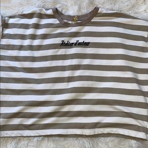 H&M sweatshirt tee with saying